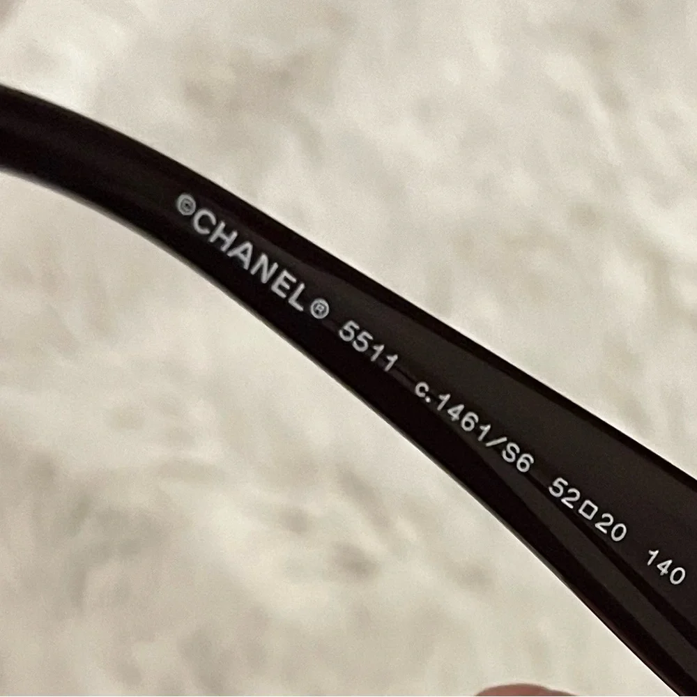 Chanel burgundy sunglasses - Picture 5 of 6